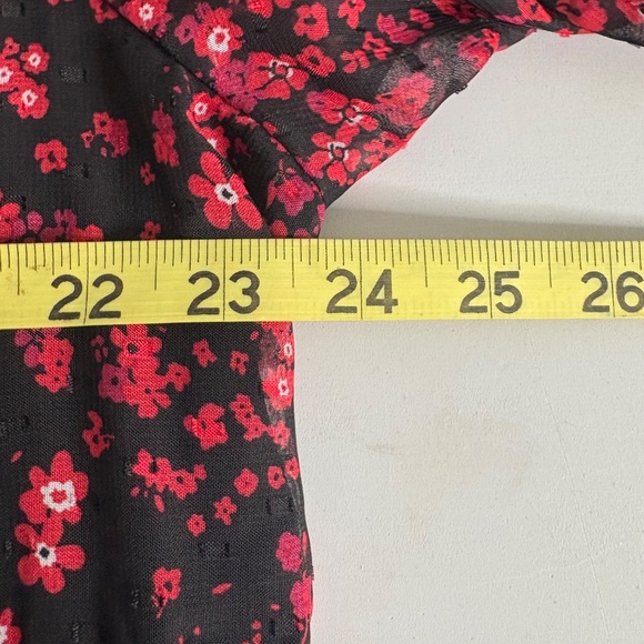 Maison Tara Plus Size Black Red Floral Dress - Picture 12 of 13